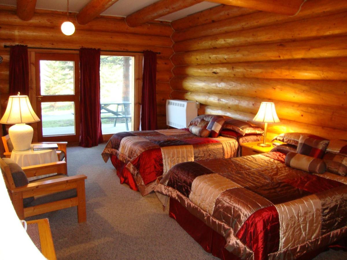 Helmcken Falls Lodge Cabin Rooms And Rv Park Clearwater Exteriör bild