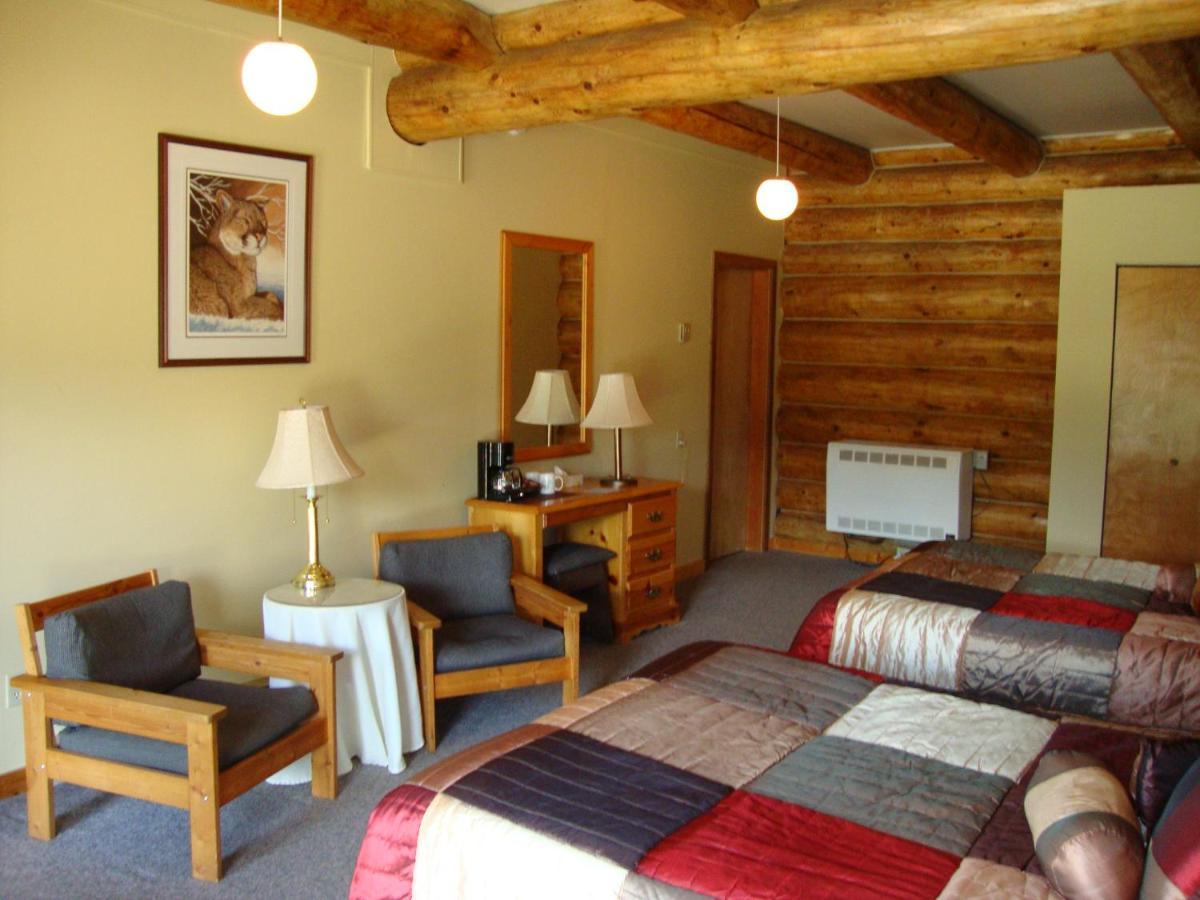 Helmcken Falls Lodge Cabin Rooms And Rv Park Clearwater Exteriör bild