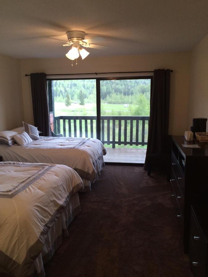 Helmcken Falls Lodge Cabin Rooms And Rv Park Clearwater Exteriör bild