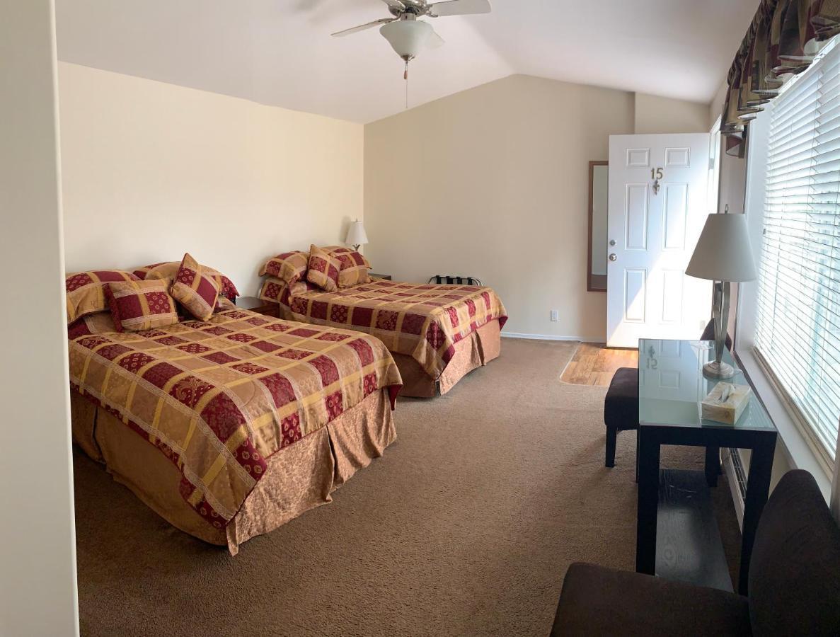 Helmcken Falls Lodge Cabin Rooms And Rv Park Clearwater Exteriör bild