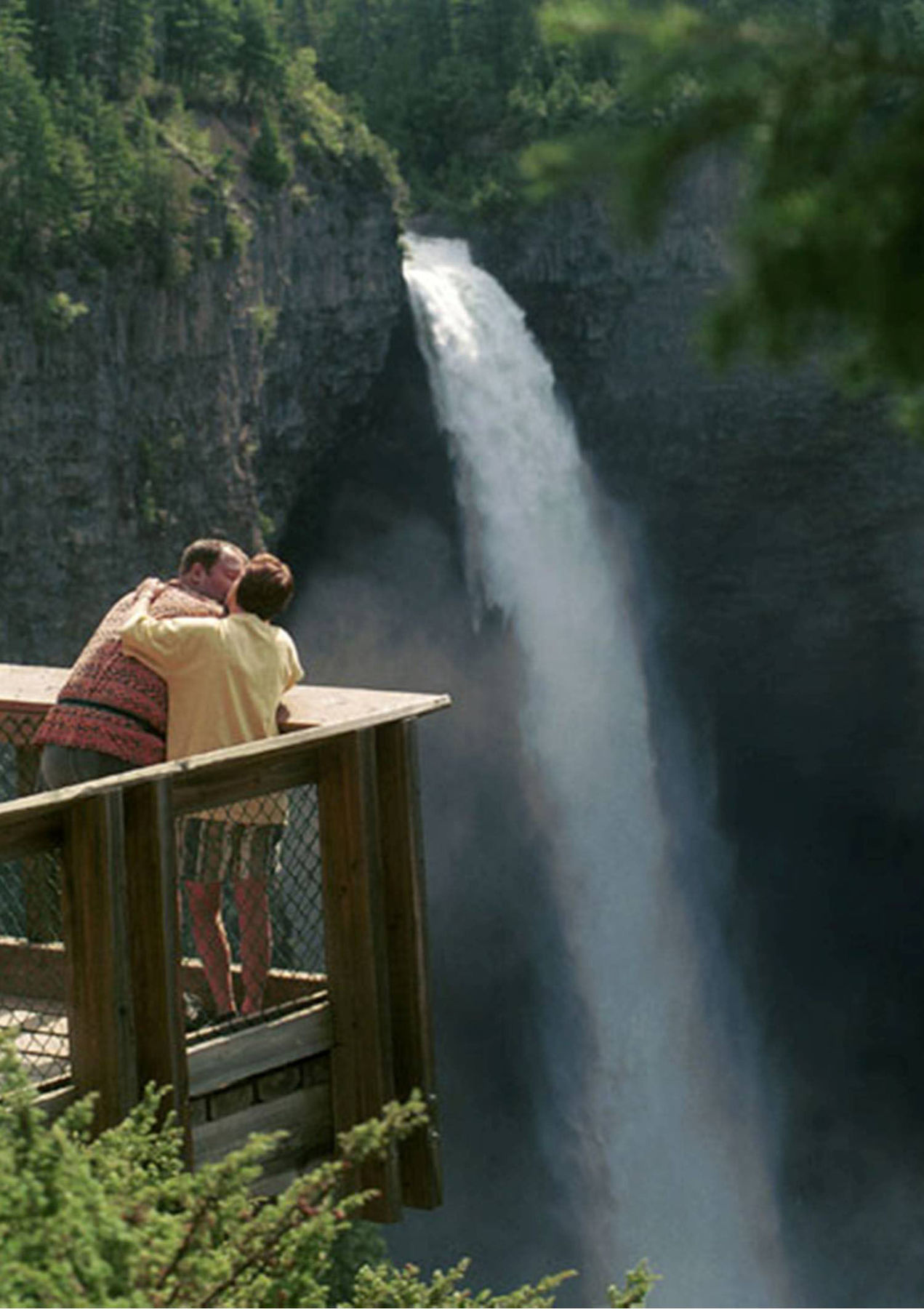 Helmcken Falls Lodge Cabin Rooms And Rv Park Clearwater Exteriör bild