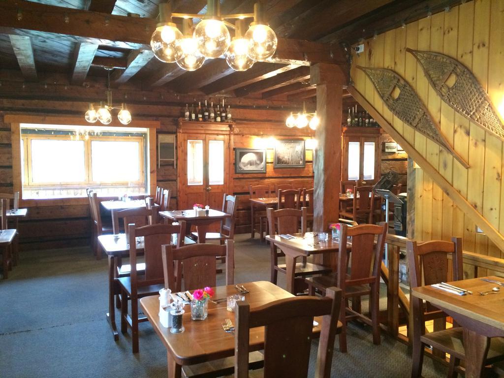 Helmcken Falls Lodge Cabin Rooms And Rv Park Clearwater Exteriör bild